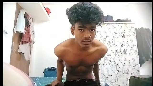 Snapshot of Rahulisagoodguy chatting on September 14, 10:58 am Rahulisagoodguy online show from September 14, 10:58 am