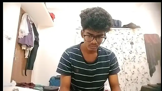 Snapshot of Rahulisagoodguy chatting on September 16, 6:25 am Rahulisagoodguy online show from September 16, 6:25 am