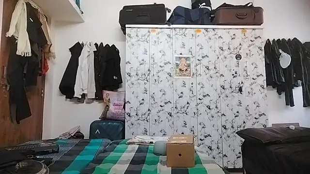 Rahulisagoodguy online show from December 21, 10:33 am