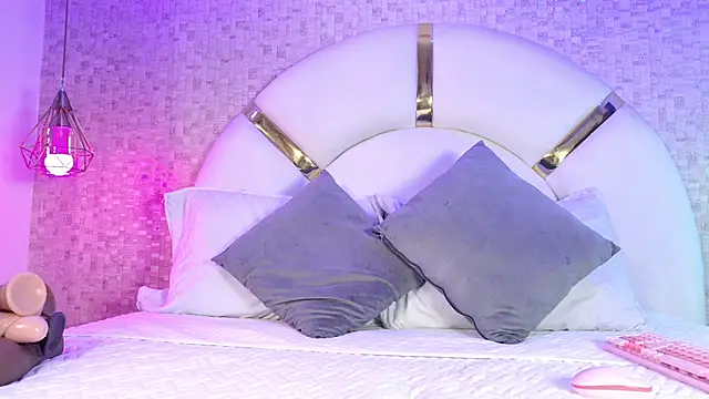 marcela rojas online show from September 17, 11:34 am