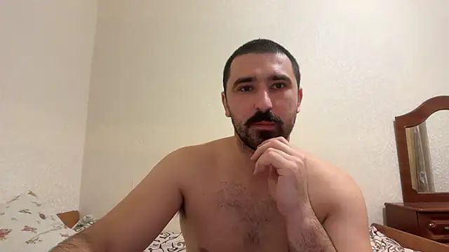 Hard to Obey online show from November 5, 7:58 pm