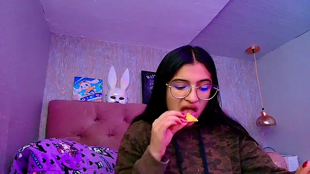 laurenelove online show from November 21, 1:04 am