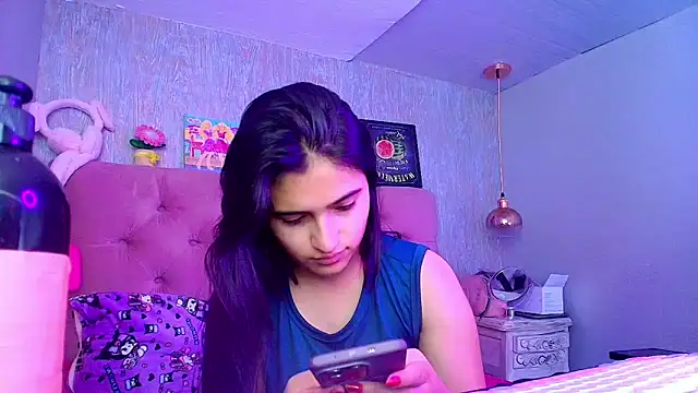 laurenelove online show from December 20, 3:46 am