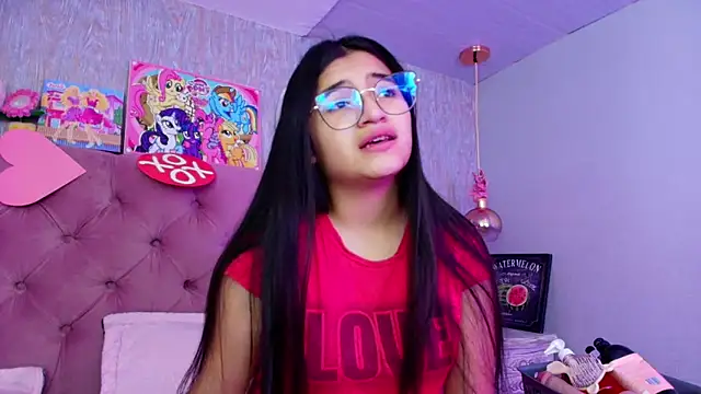 laurenelove online show from February 16, 3:35 am