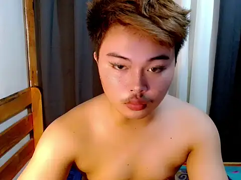 Snapshot of Lustfulljohnx chatting on December 15, 9:13 am Lustfulljohnx online show from December 15, 9:13 am