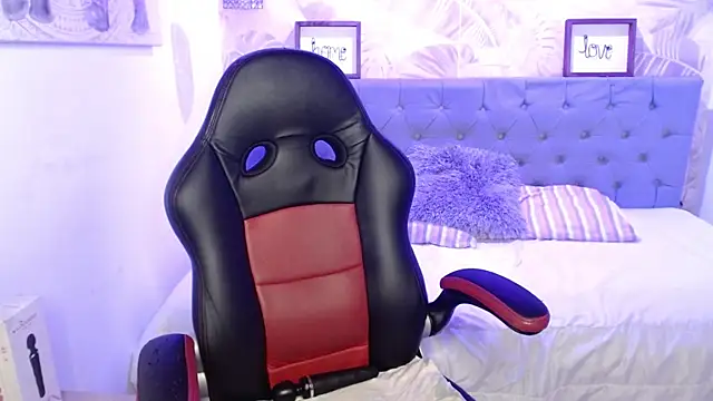 Lily tk online show from November 20, 3:18 am