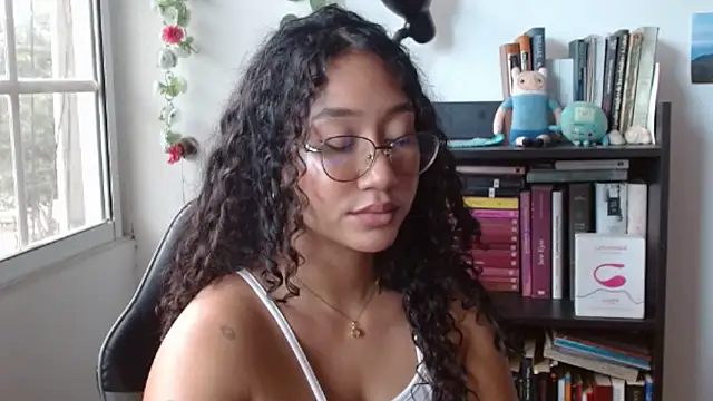 clitia xx online show from January 8, 5:15 pm