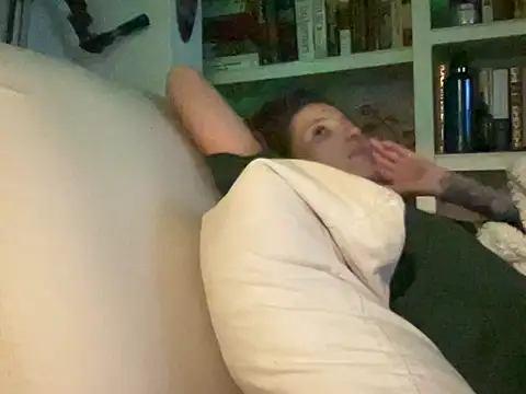 Snapshot of dddasani chatting on October 27, 6:39 am dddasani online show from October 27, 6:39 am