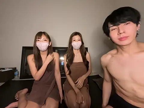 Snapshot of fantasy_JP chatting on October 3, 11:51 am fantasy JP online show from October 3, 11:51 am