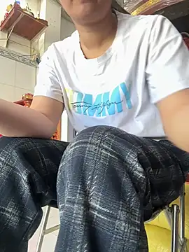 sharon-Hanna online show from November 30, 1:53 am