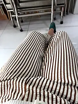 sharon-Hanna online show from December 3, 1:13 am