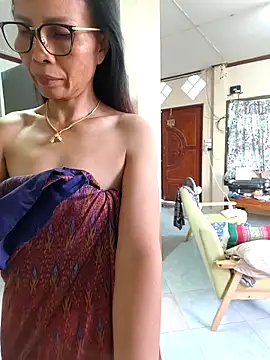 Mama Eva 1 online show from October 24, 12:19 am