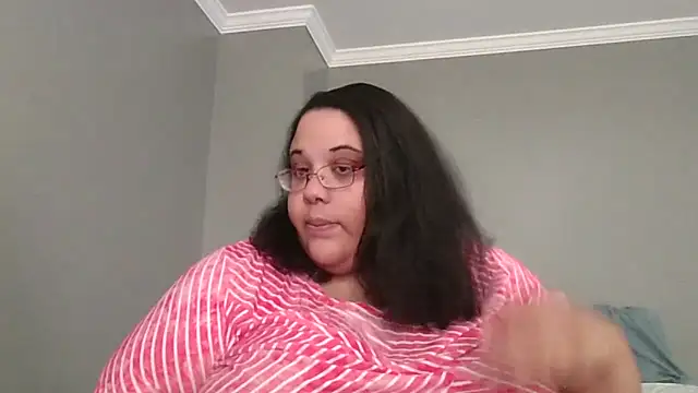 SexyBBW10790 online show from April 8, 2:06 pm