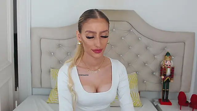 NatalieSensual online show from December 14, 2:33 pm