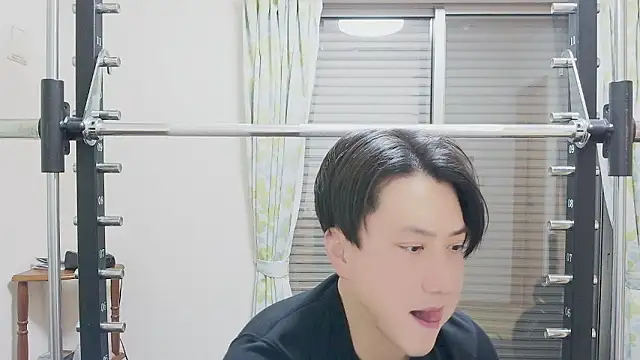 Snapshot of oyu_kun chatting on February 11, 12:04 am oyu kun online show from February 11, 12:04 am