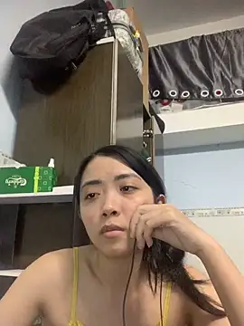 Snapshot of Minee1202 chatting on September 21, 7:10 am Minee1202 online show from September 21, 7:10 am