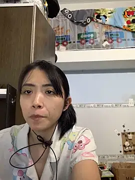Snapshot of Minee1202 chatting on October 15, 7:41 am Minee1202 online show from October 15, 7:41 am