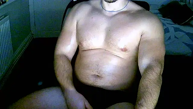 Snapshot of Serpent2463 chatting on November 9, 11:14 pm Serpent2463 online show from November 9, 11:14 pm