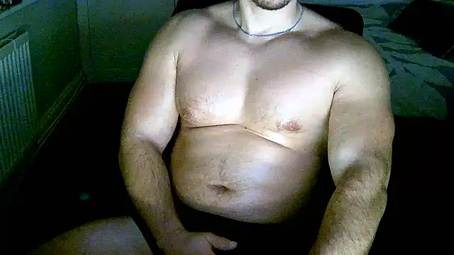 Snapshot of Serpent2463 chatting on December 15, 9:30 pm Serpent2463 online show from December 15, 9:30 pm