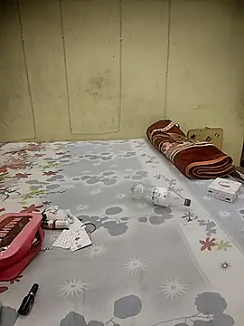 Snapshot of Snaya-baby chatting on December 5, 12:36 pm Snaya-baby online show from December 5, 12:36 pm