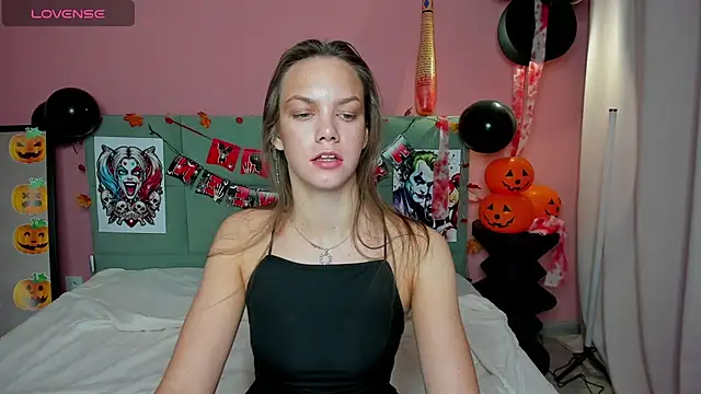 Snapshot of Vickie_Smith chatting on October 24, 8:33 am Vickie Smith online show from October 24, 8:33 am