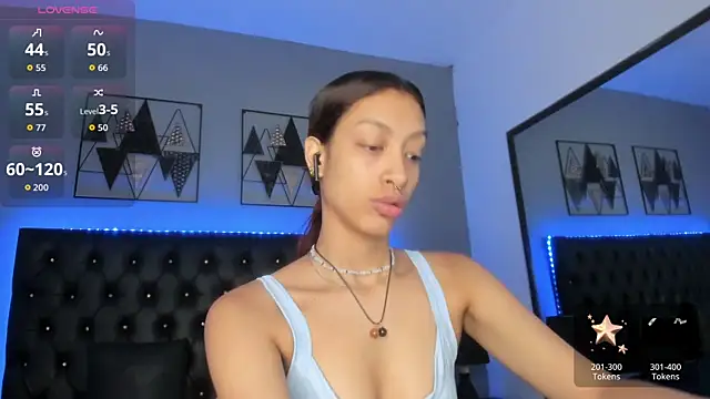 Snapshot of Ebonysweet__ chatting on October 4, 1:53 pm Ebonysweet online show from October 4, 1:53 pm