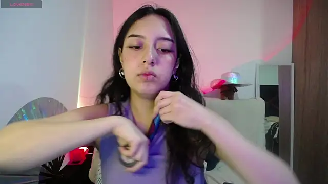 Snapshot of immisssilver chatting on October 5, 1:04 am immisssilver online show from October 5, 1:04 am