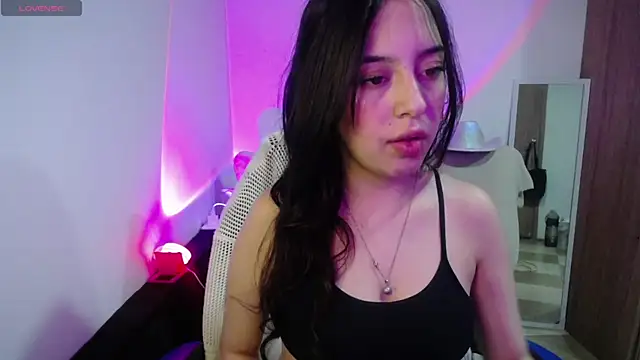 Snapshot of immisssilver chatting on October 17, 2:59 am immisssilver online show from October 17, 2:59 am