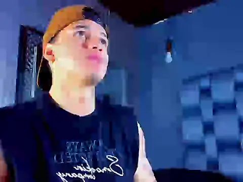 rocoo santos online show from April 13, 5:40 pm