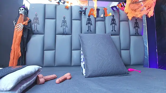 Snapshot of Roxana_gomez chatting on October 28, 3:10 am Roxana gomez online show from October 28, 3:10 am