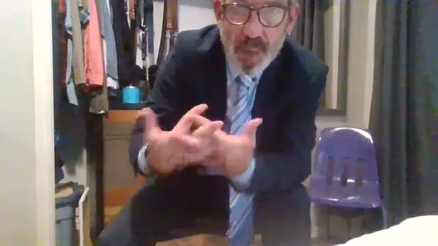 Snapshot of FoxnMouse chatting on September 10, 8:53 pm FoxnMouse online show from September 10, 8:53 pm