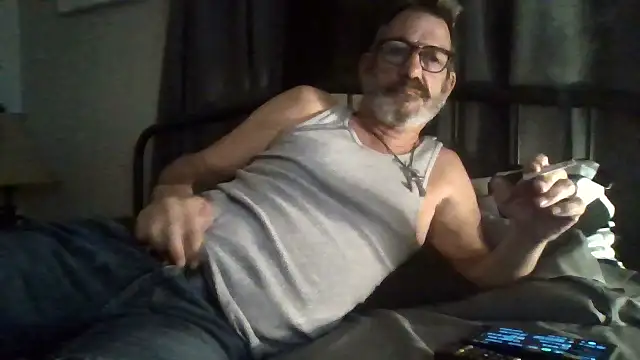 Snapshot of FoxnMouse chatting on September 29, 5:23 am FoxnMouse online show from September 29, 5:23 am