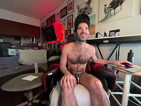 Pupscritch online show from April 15, 1:51 pm