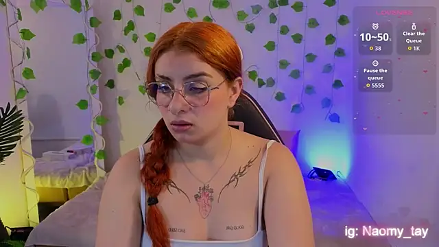 Naomy tay1 online show from September 19, 3:30 am