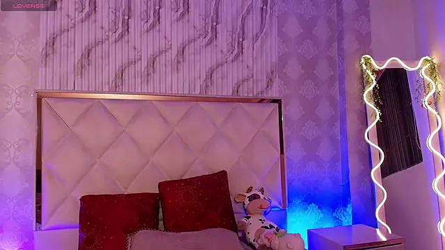 Naomy tay1 online show from February 1, 3:16 am