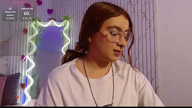 Naomy tay1 online show from February 20, 3:36 am