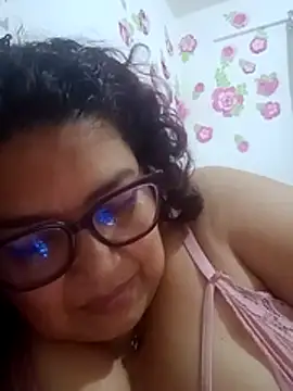 Snapshot of ladytropical1 chatting on March 8, 2:04 am ladytropical1 online show from March 8, 2:04 am