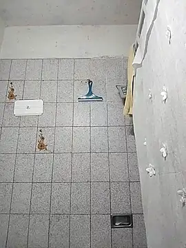 Snapshot of Auroraluna_- chatting on December 20, 12:29 am Auroraluna - online show from December 20, 12:29 am