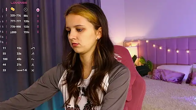 Snapshot of LilLisa chatting on October 11, 4:05 pm LilLisa online show from October 11, 4:05 pm