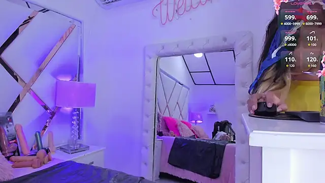 megann  up online show from October 10, 3:27 am