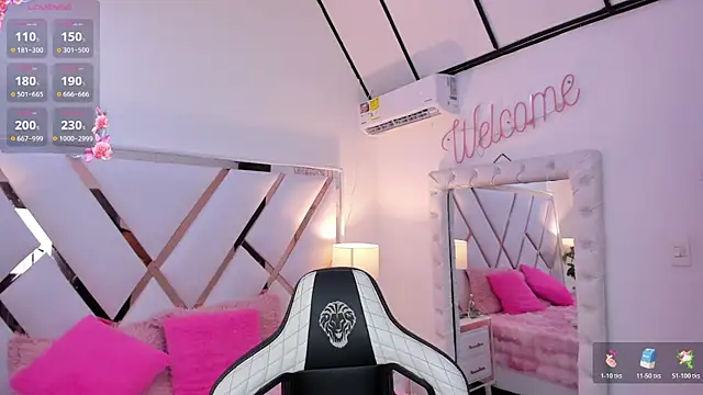 megann  up online show from April 7, 8:53 pm