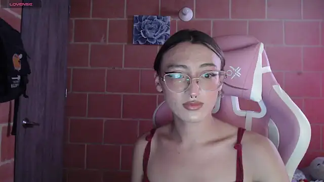 Snapshot of Andrea_camilaaa chatting on October 7, 3:42 pm Andrea camilaaa online show from October 7, 3:42 pm