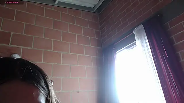 Snapshot of Andrea_camilaaa chatting on December 16, 2:55 pm Andrea camilaaa online show from December 16, 2:55 pm