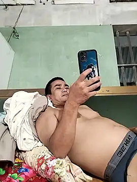 Snapshot of HoangNam20x chatting on October 1, 12:55 pm HoangNam20x online show from October 1, 12:55 pm