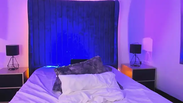 Snapshot of TahliaNovoa chatting on November 3, 3:52 am TahliaNovoa online show from November 3, 3:52 am