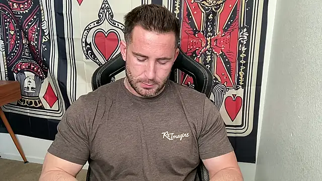 Snapshot of brettmycles28 chatting on December 14, 8:24 pm brettmycles28 online show from December 14, 8:24 pm