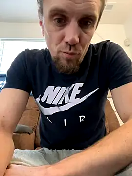 Snapshot of alwayshorny90 chatting on November 1, 5:37 pm alwayshorny90 online show from November 1, 5:37 pm