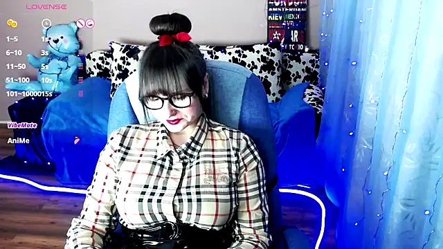 MilaRay online show from December 9, 1:55 pm