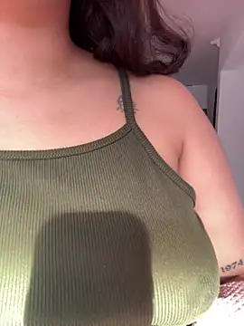 Snapshot of lana_rousse01 chatting on February 12, 9:54 pm lana rousse01 online show from February 12, 9:54 pm