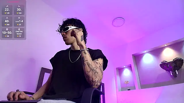 felix  star online show from November 20, 7:57 pm